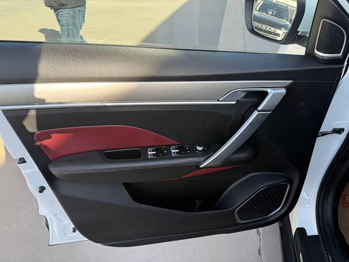 Фото 5 - Geely Coolray