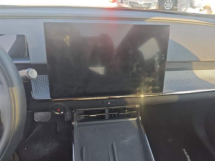 Фото 13 - Toyota bZ3X