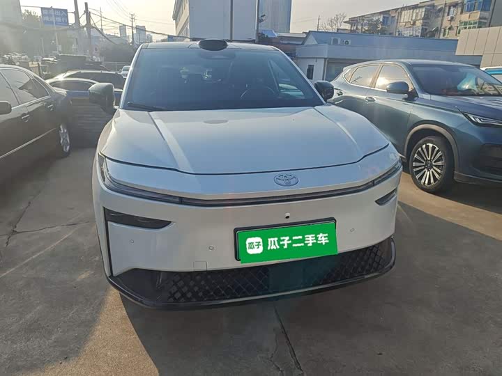 Фото 3 - Toyota bZ3X