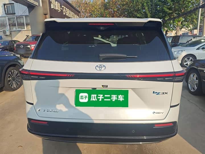 Фото 6 - Toyota bZ3X