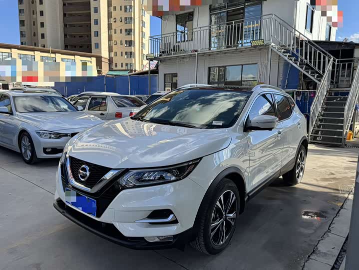Фото 1 - Nissan Qashqai
