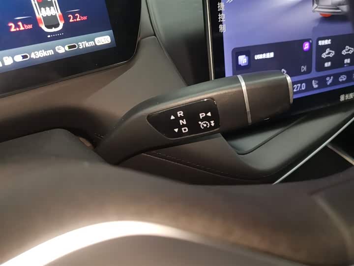 Фото 14 - Changan Deepal SL03