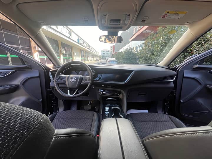 Фото 14 - Buick Envision Plus