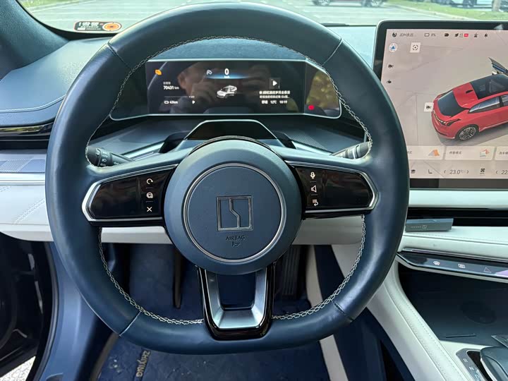 Фото 20 - Zeekr 001