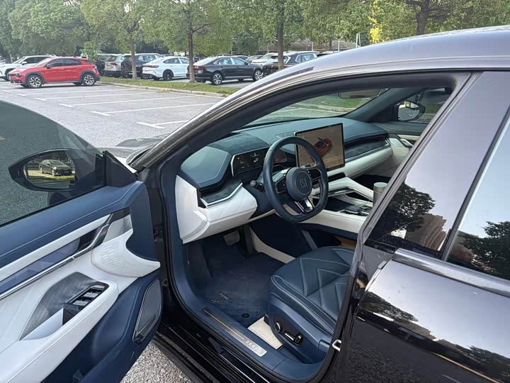 Фото 8 - Zeekr 001