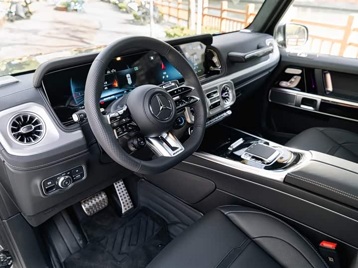 Фото 15 - Mercedes-Benz G-Class AMG