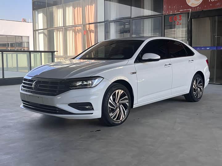 Фото 1 - Volkswagen Sagitar L