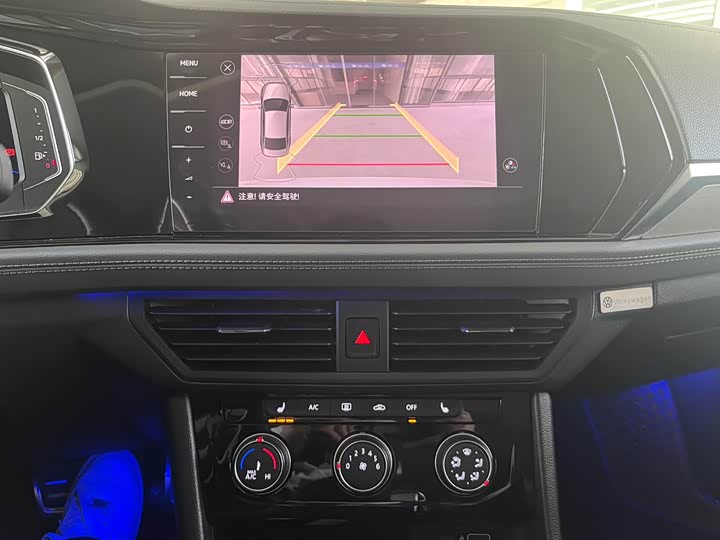 Фото 14 - Volkswagen Sagitar L