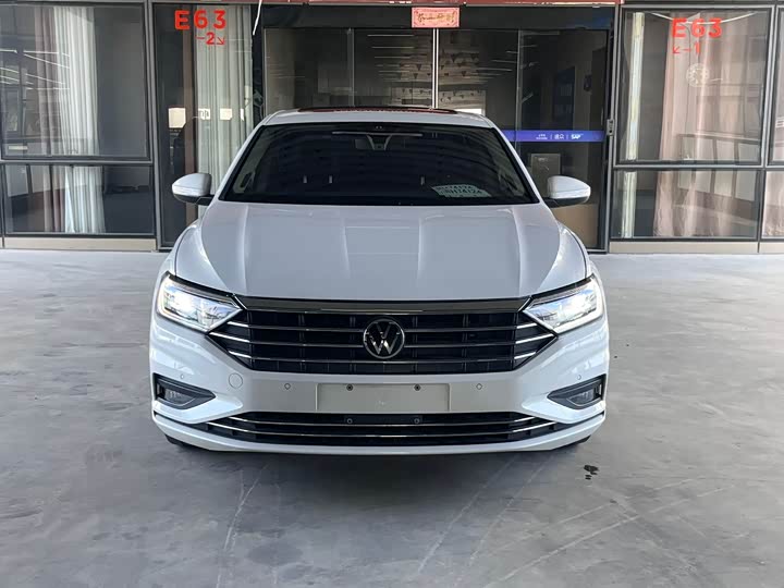 Фото 2 - Volkswagen Sagitar L