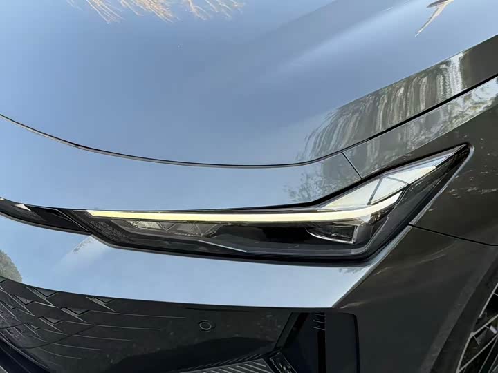 Фото 10 - Changan UNI-V