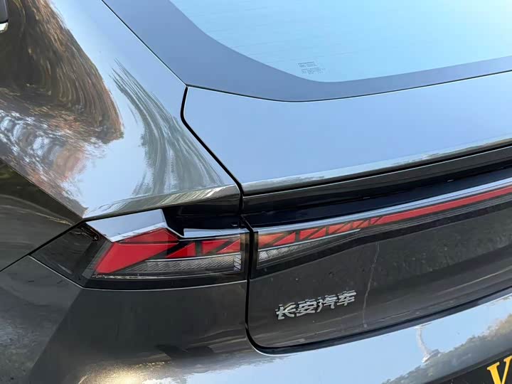 Фото 11 - Changan UNI-V