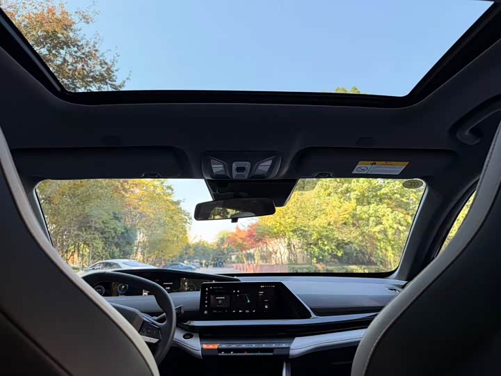 Фото 19 - Changan UNI-V