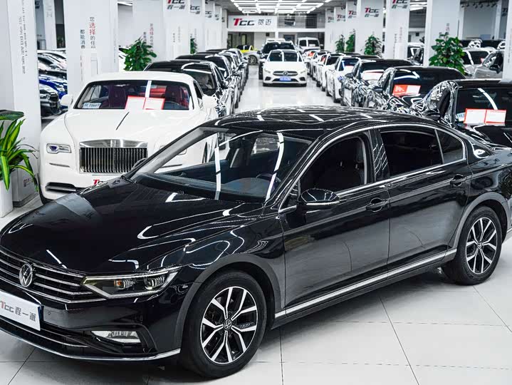 Фото 4 - Volkswagen Magotan