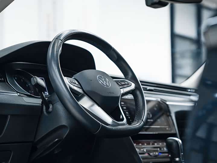 Фото 5 - Volkswagen Magotan