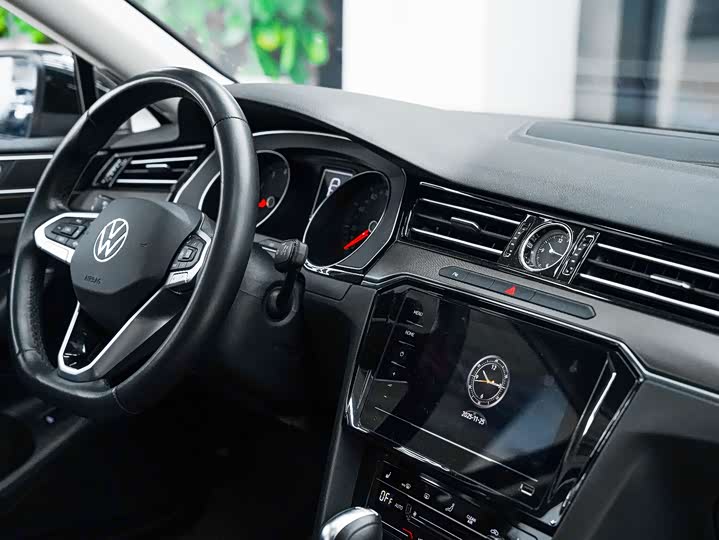 Фото 7 - Volkswagen Magotan