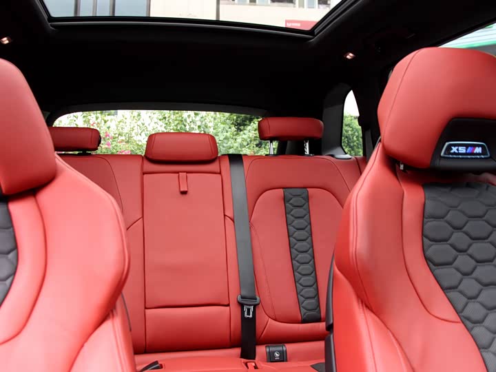 Фото 12 - BMW X5 M