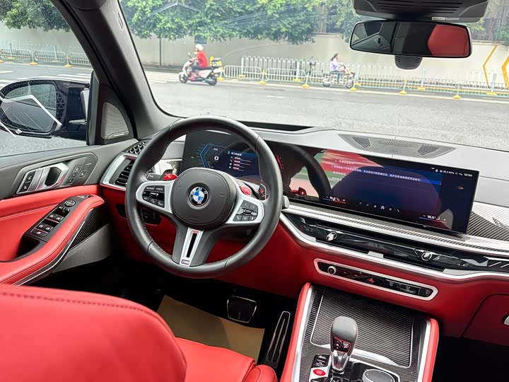 Фото 18 - BMW X5 M