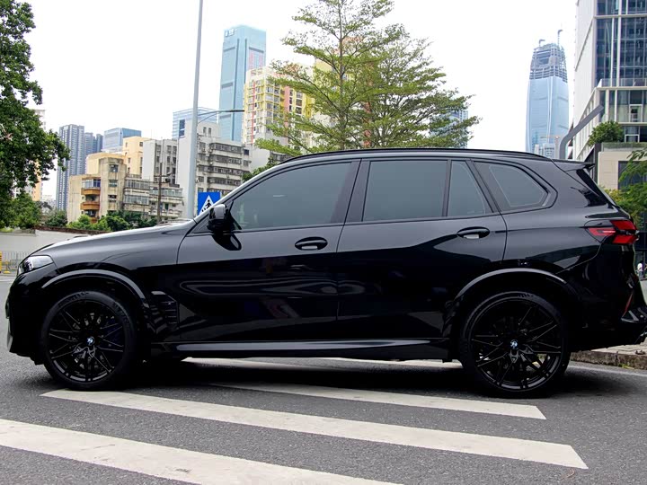 Фото 3 - BMW X5 M