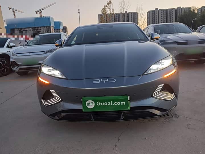 Фото 3 - BYD Seal