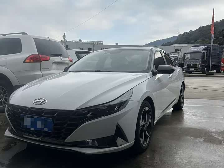 Фото 1 - Hyundai Elantra N line