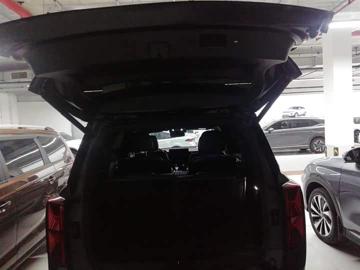 Фото 19 - GAC Trumpchi GS8