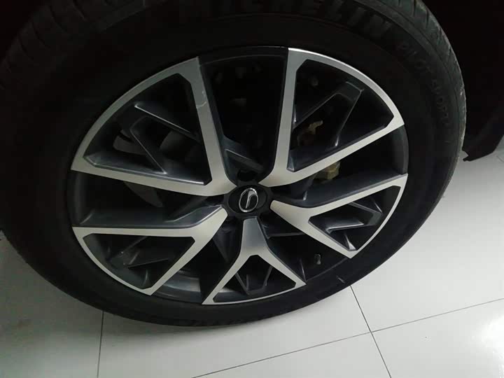 Фото 26 - GAC Trumpchi GS8