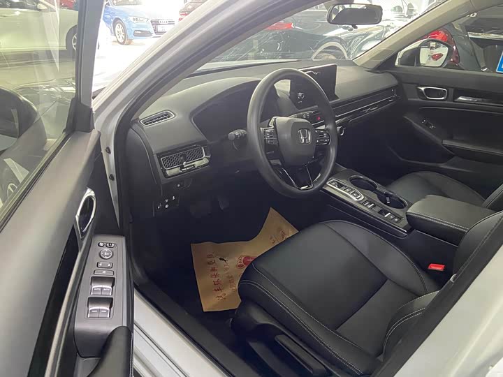 Фото 7 - Honda Civic