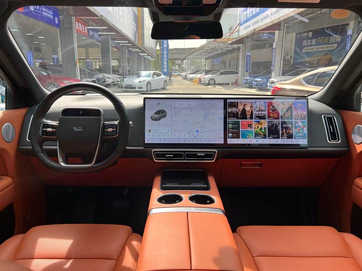 Фото 11 - LiXiang L8