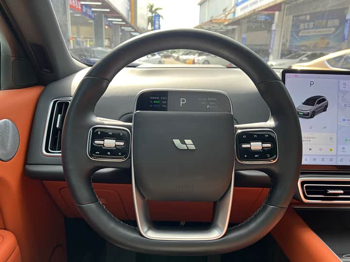 Фото 14 - LiXiang L8