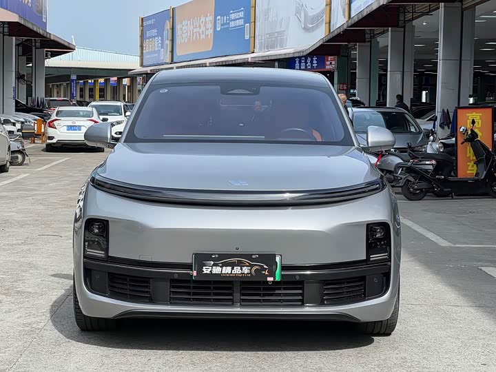 Фото 2 - LiXiang L8