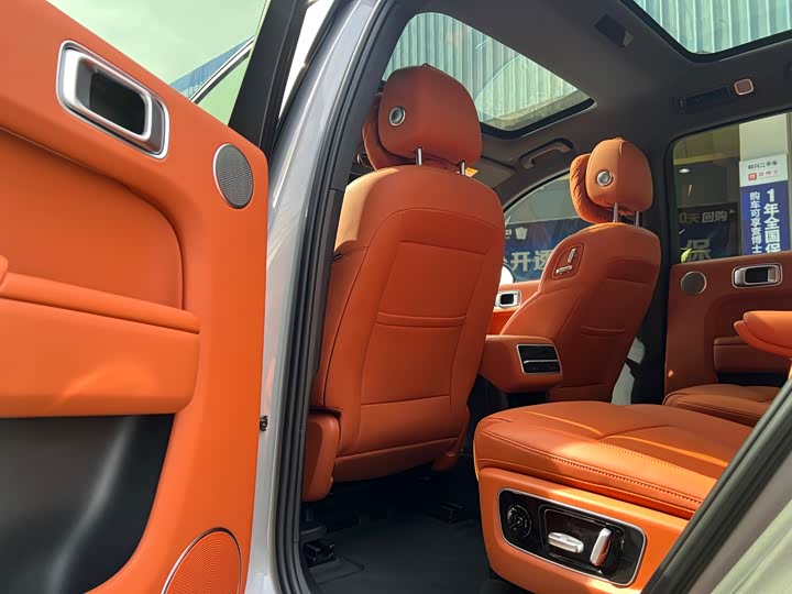 Фото 8 - LiXiang L8