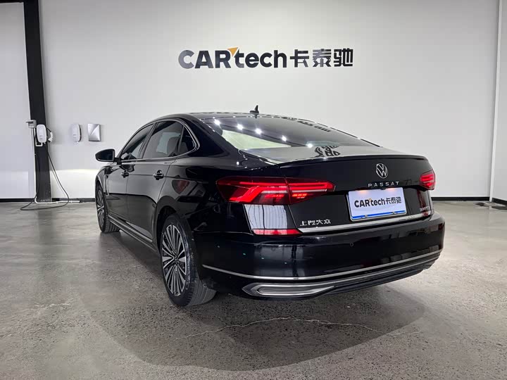 Фото 4 - Volkswagen Passat