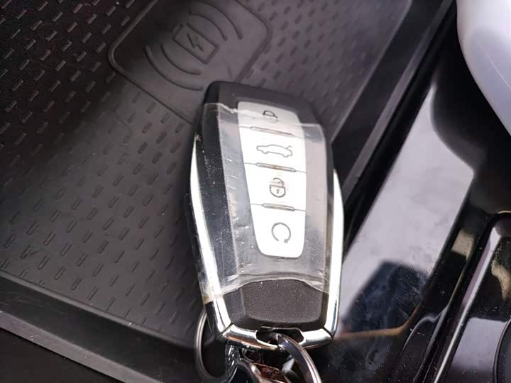 Фото 11 - Geely Preface