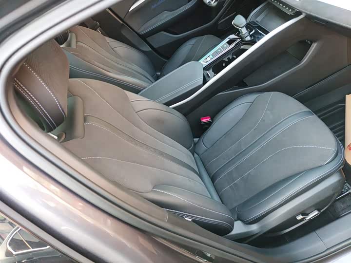 Фото 17 - Geely Preface