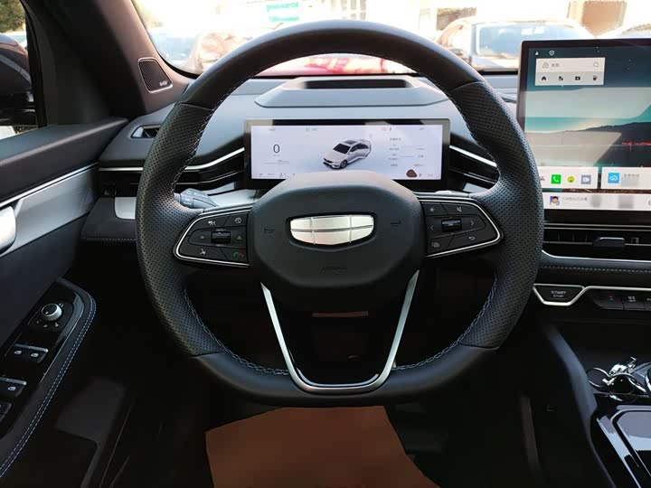 Фото 3 - Geely Preface