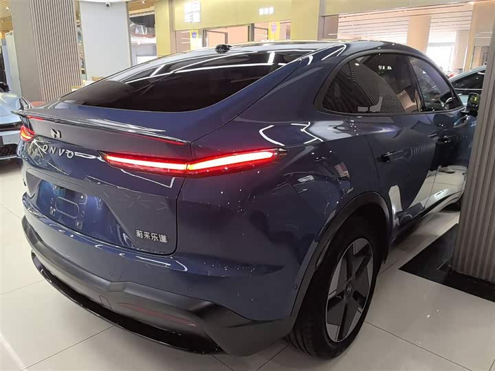 Фото 7 - Nio Onvo L60