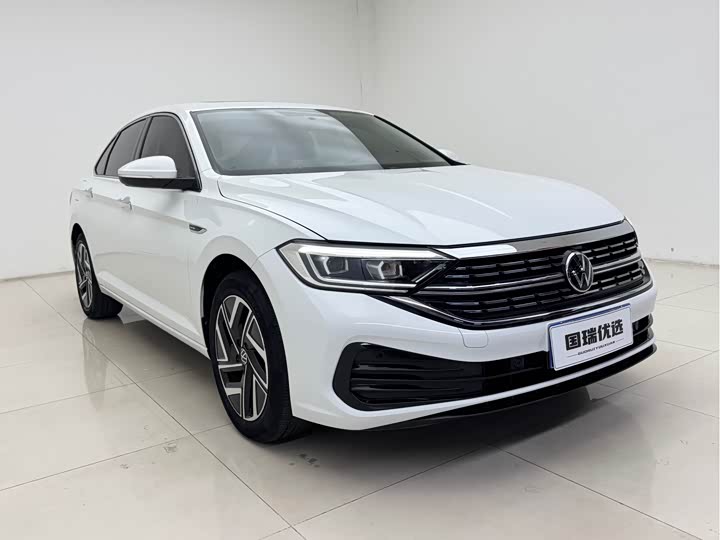 Фото 3 - Volkswagen Sagitar L