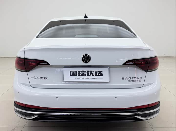 Фото 5 - Volkswagen Sagitar L