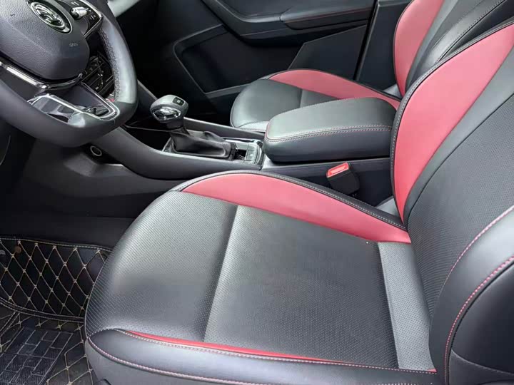 Фото 13 - Skoda Karoq