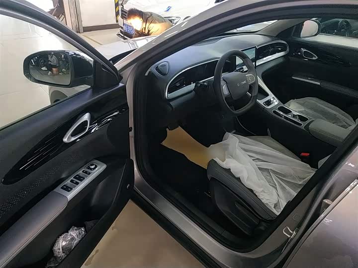 Фото 16 - Geely Galaxy Geome