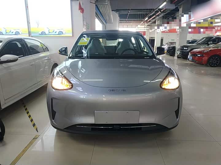 Фото 3 - Geely Galaxy Geome