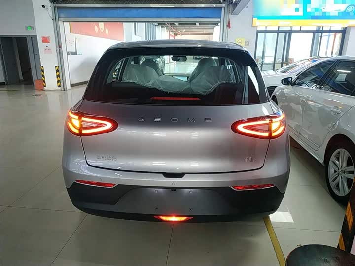 Фото 6 - Geely Galaxy Geome