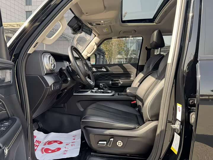 Фото 8 - Tank 300