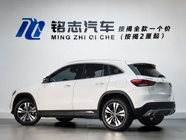 Фото 3 - Mercedes-Benz GLA-Class