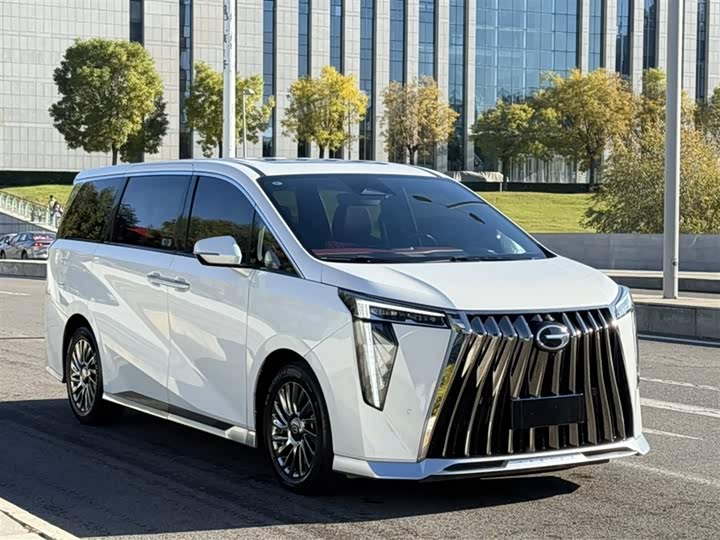 Фото 11 - GAC Trumpchi M8