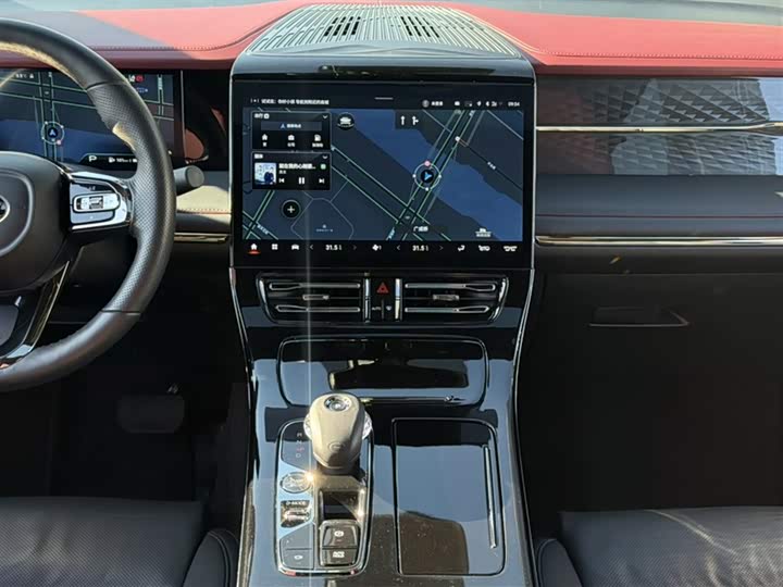 Фото 7 - GAC Trumpchi M8