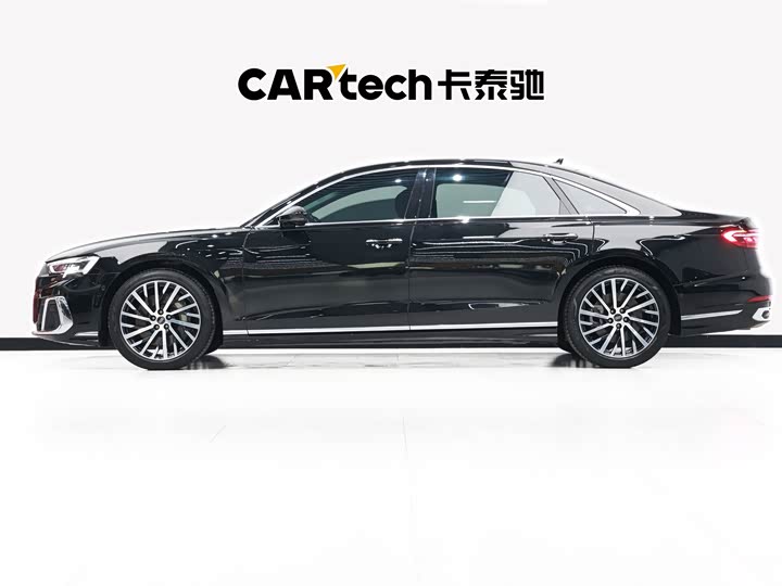 Фото 7 - Audi A8