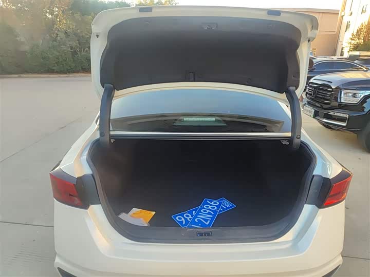 Фото 19 - Nissan Teana