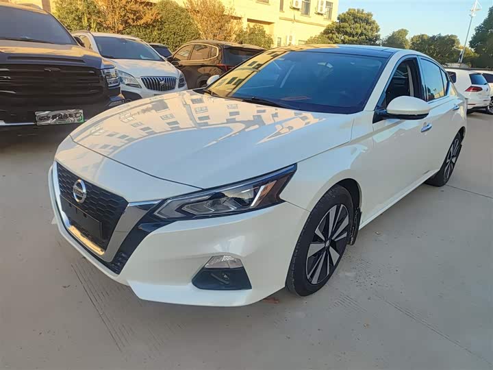 Фото 2 - Nissan Teana