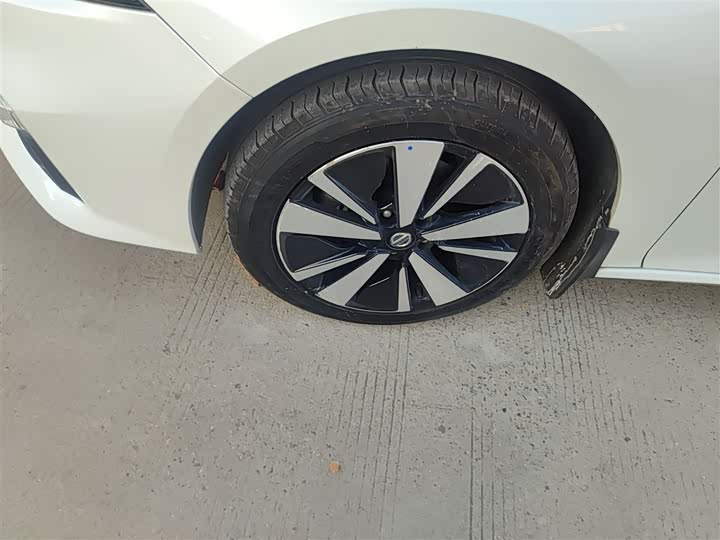 Фото 23 - Nissan Teana